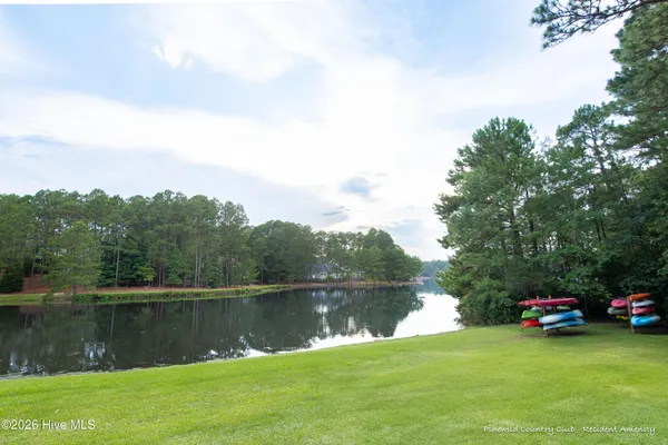 $885,000 | 26 Strathaven Drive, Pinehurst, NC 28374
