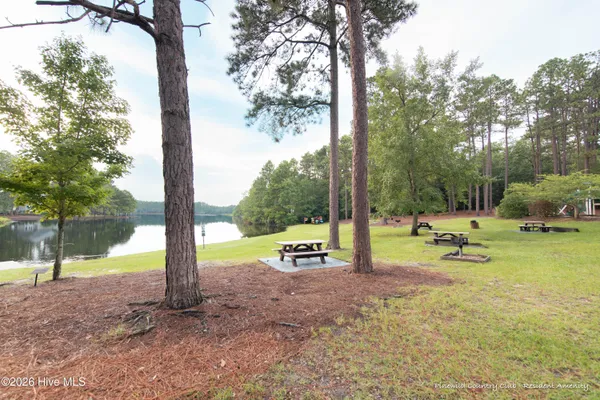 $885,000 | 26 Strathaven Drive, Pinehurst, NC 28374