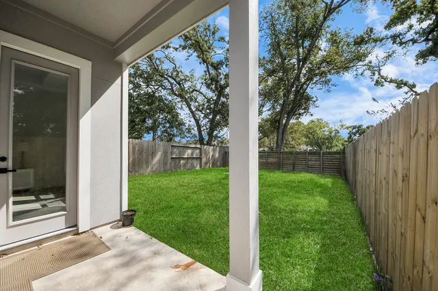 $2,600 | 8420 A Lanewood Drive, Houston, TX 77016