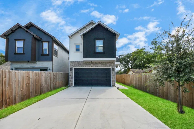 $2,600 | 8420 A Lanewood Drive, Houston, TX 77016