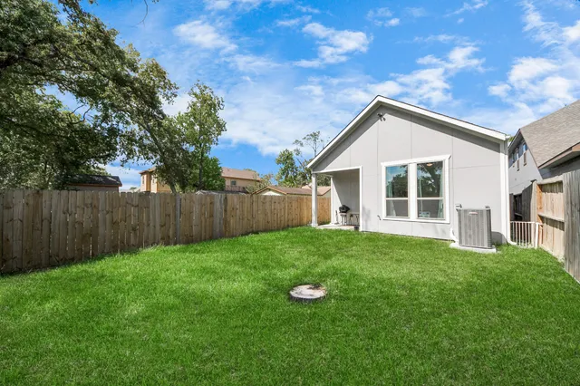 $2,600 | 8420 A Lanewood Drive, Houston, TX 77016