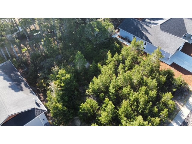 Fawn View Lane Florence, OR 97439 - Photo 4 of 27