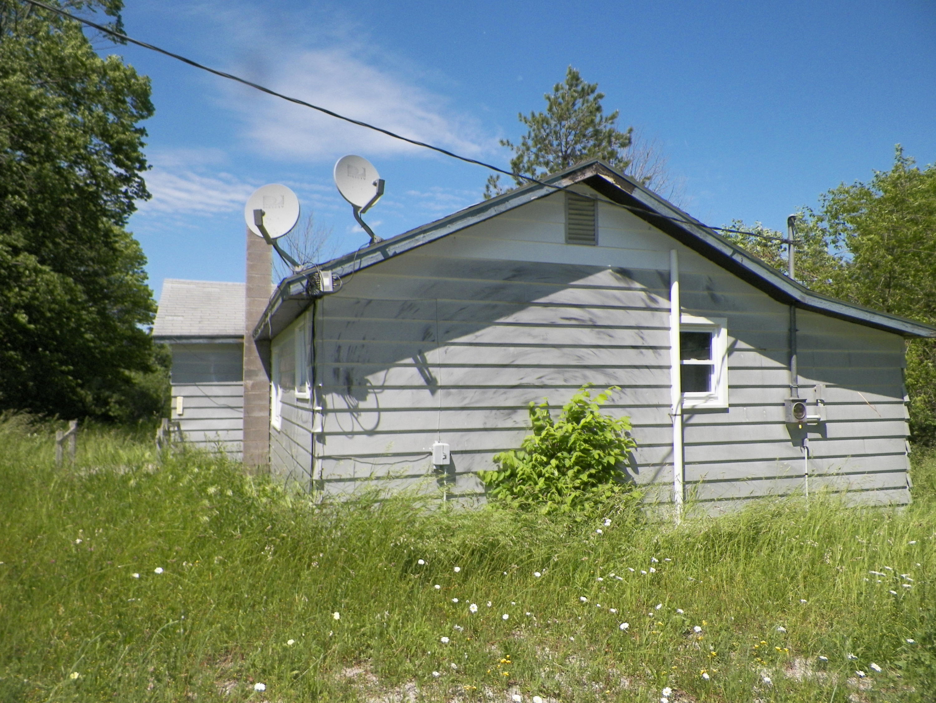 6411 Cross Road Afton, MI 49705 - Photo 18 of 20 Gallery Image 18