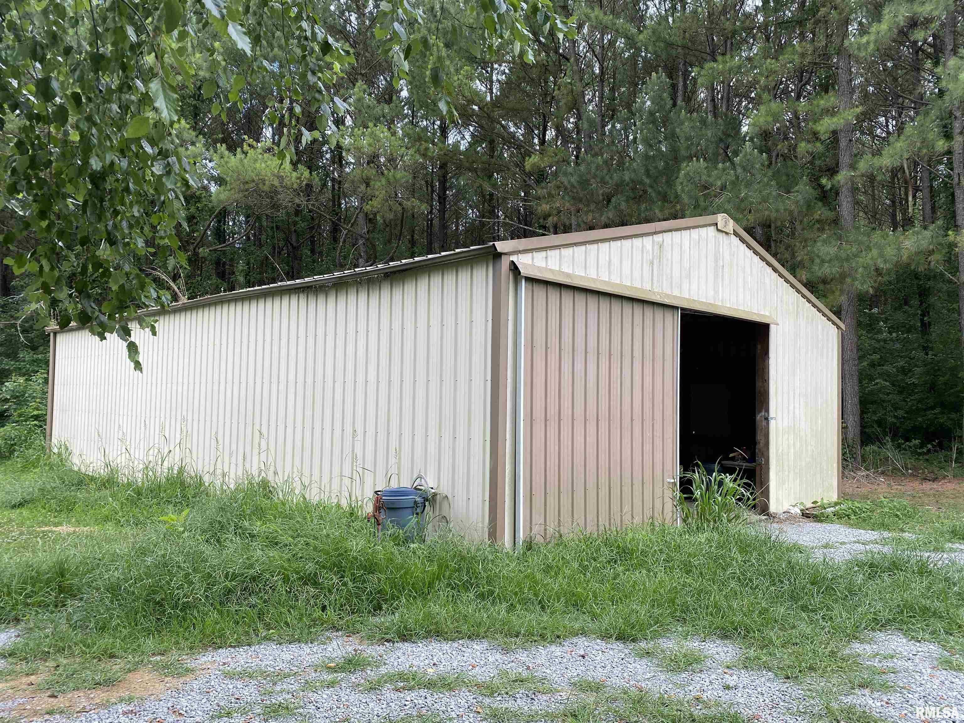 915 Sullivan Road Makanda, IL 62958 - Photo 11 of 27