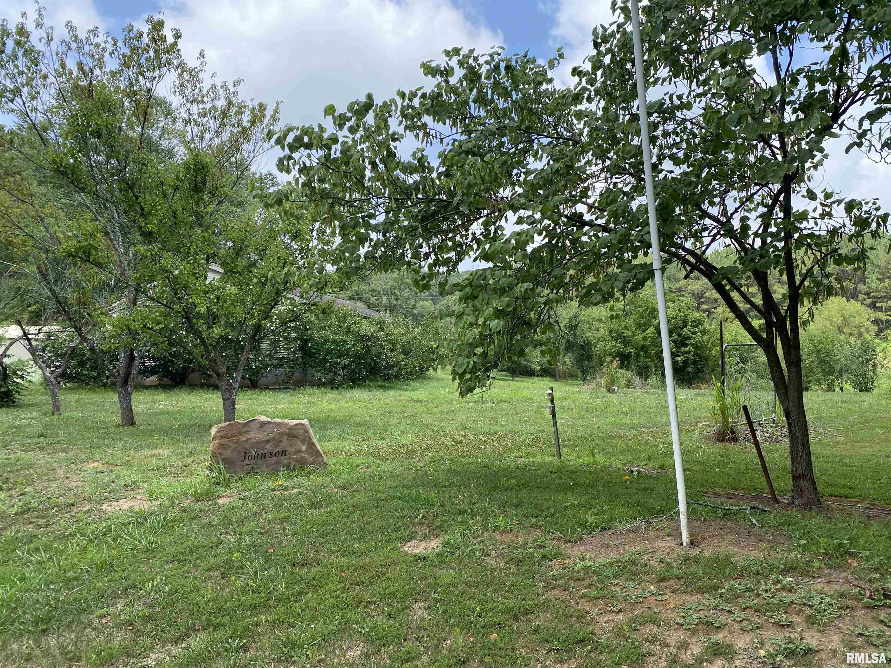 915 Sullivan Road Makanda, IL 62958 - Photo 3 of 27