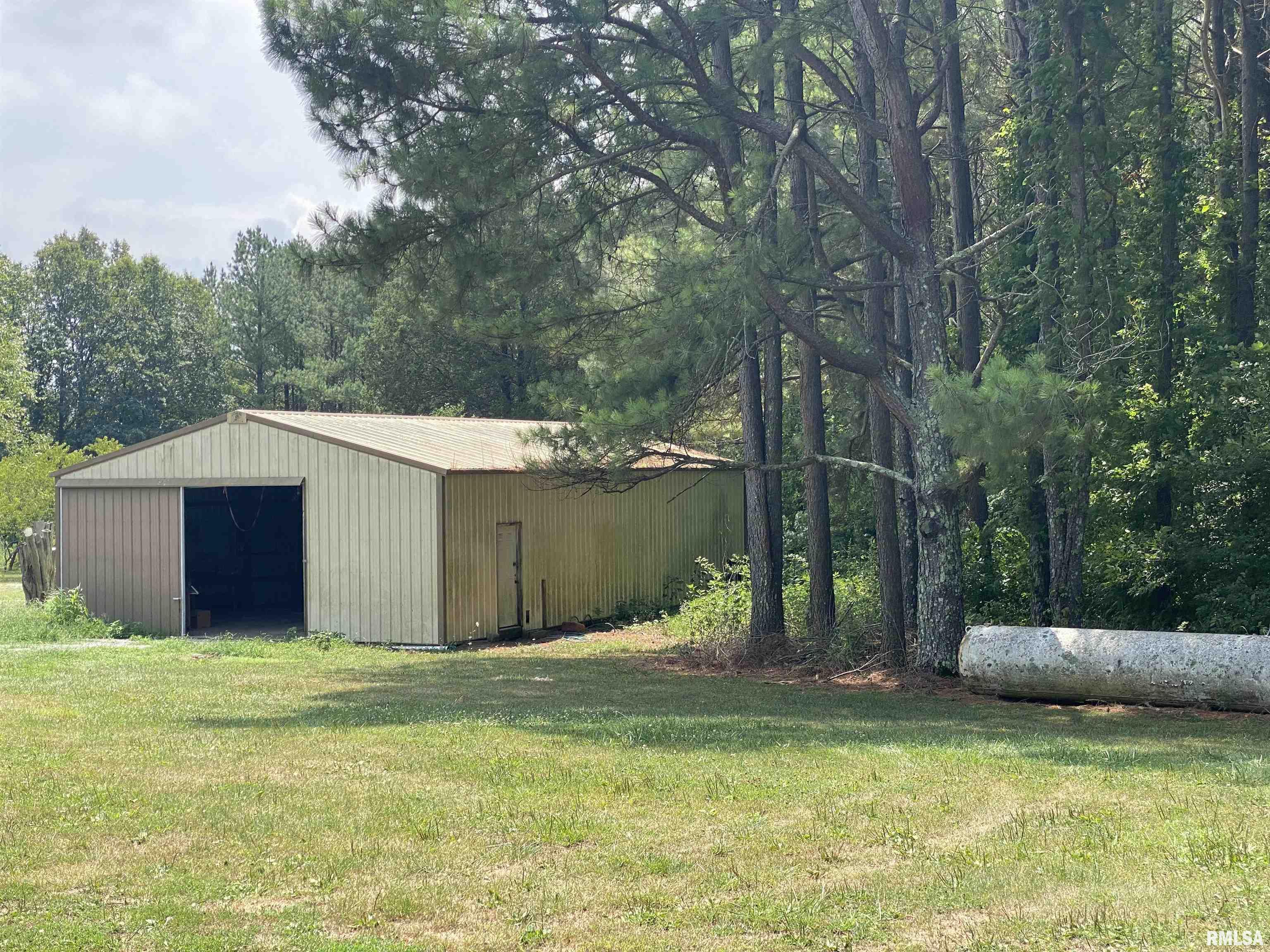 915 Sullivan Road Makanda, IL 62958 - Photo 5 of 27