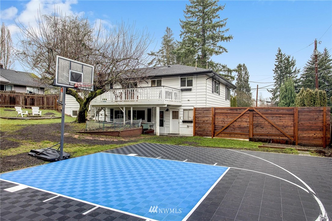 24326 Meridian Avenue South Bothell, WA 98021 - Photo 32 of 40 a view of a house with a swimming pool