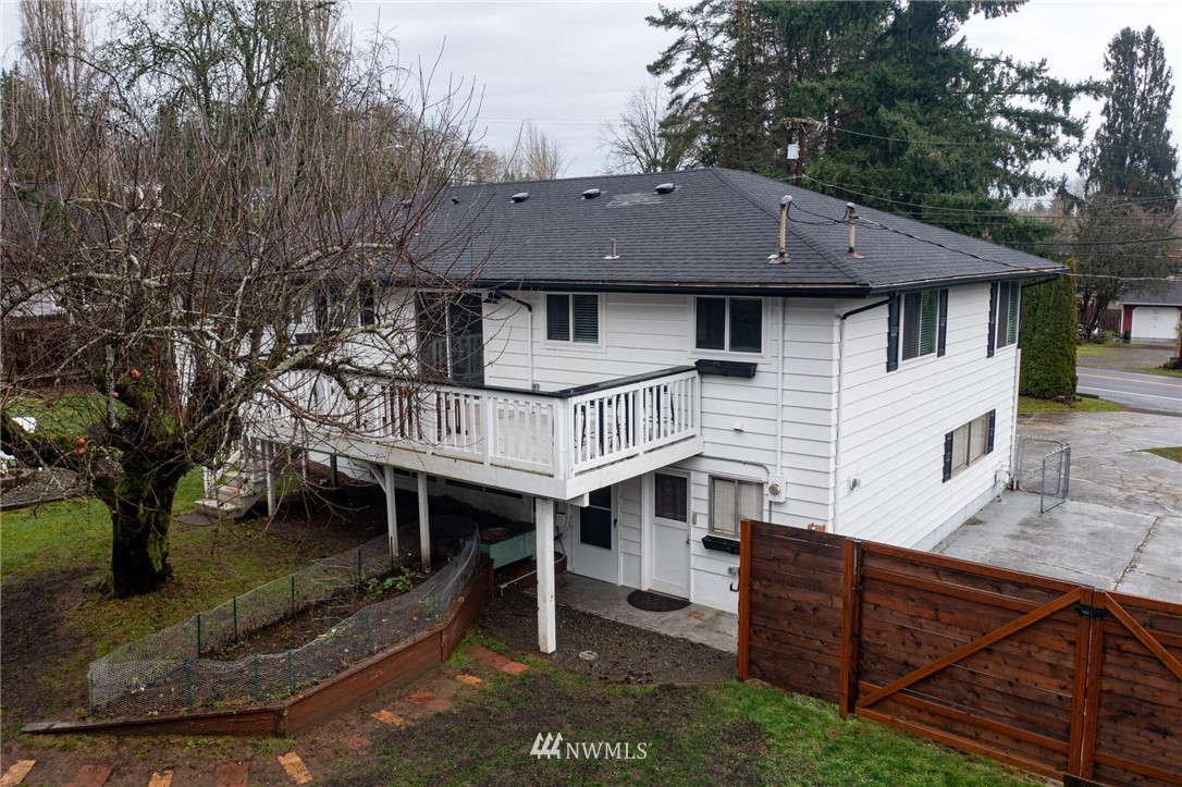 24326 Meridian Avenue South Bothell, WA 98021 - Photo 35 of 40 an aerial view of a house with roof deck front of house