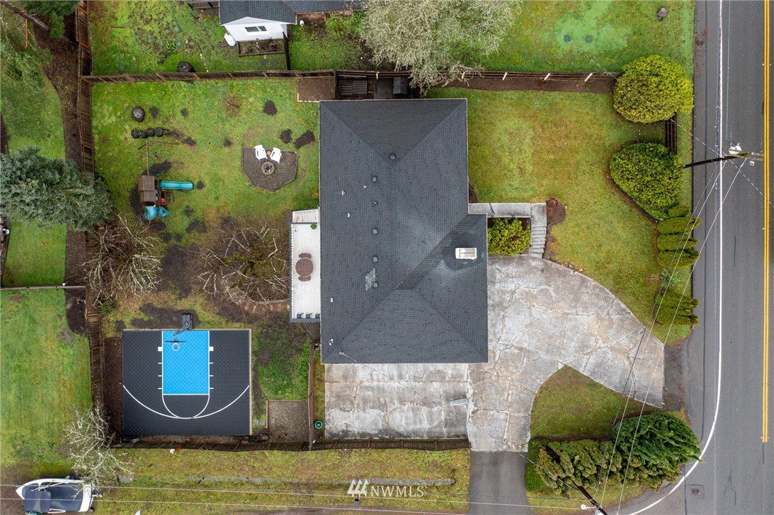 24326 Meridian Avenue South Bothell, WA 98021 - Photo 36 of 40 an aerial view of a house with outdoor space