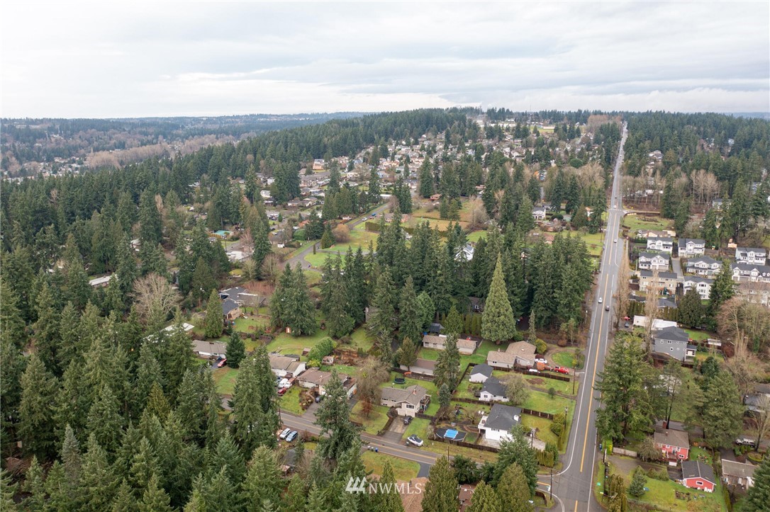 24326 Meridian Avenue South Bothell, WA 98021 - Photo 40 of 40 a view of city and mountain