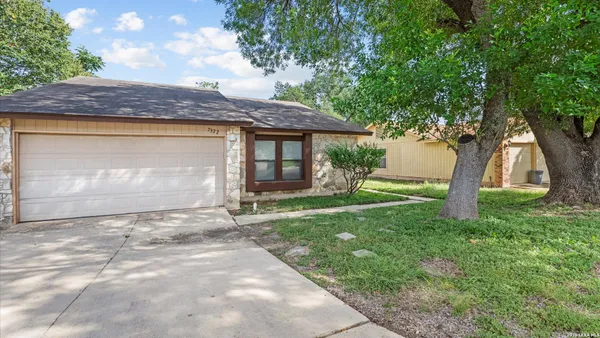 $1,495 | 7322 Mystery Ridge Drive, Converse, TX 78109