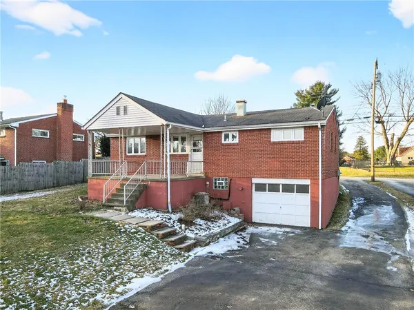 $229,900 | 505 Bloomfield Drive, Greensburg, PA 15601