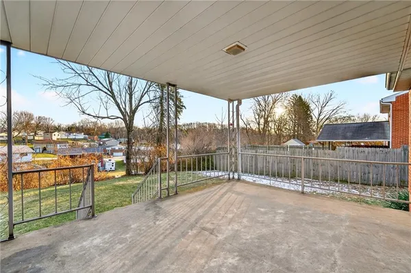$229,900 | 505 Bloomfield Drive, Greensburg, PA 15601