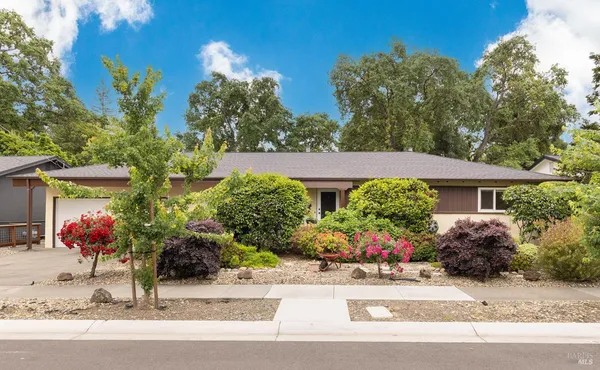 $899,000 | 1969 Waverly Street, Napa, CA 94558