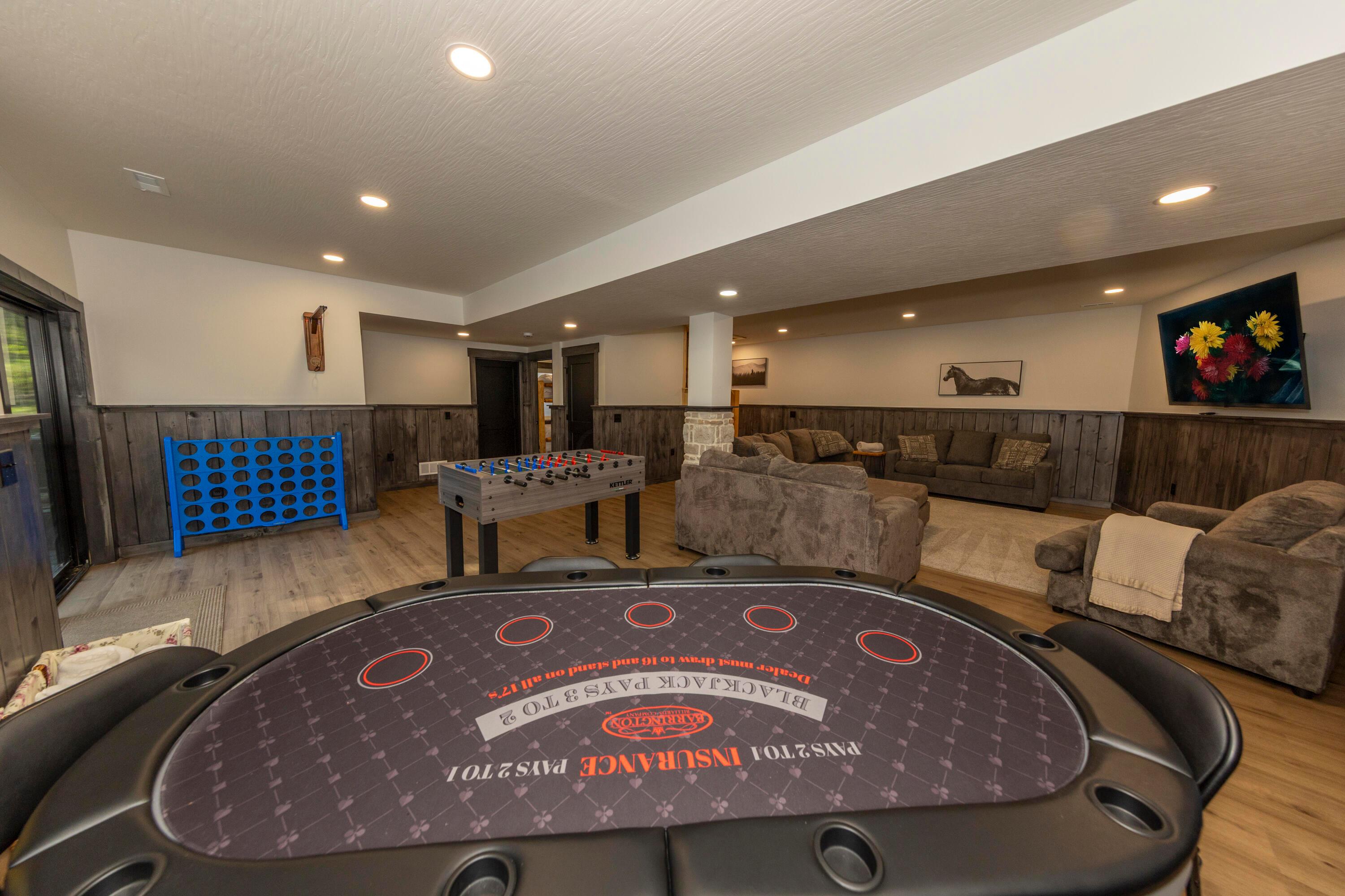 18358 Buckingham Road Logan, OH 43138 - Photo 41 of 43 Lodge_1_100825_HAP_4323