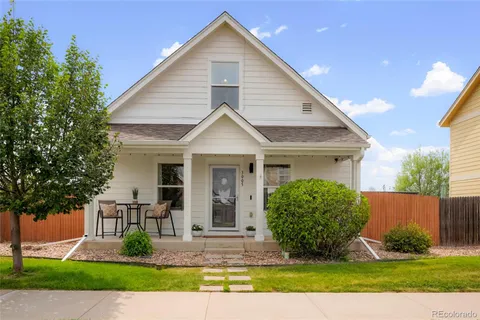 $400,000 | 3005 Quarterland Street, Strasburg, CO 80136