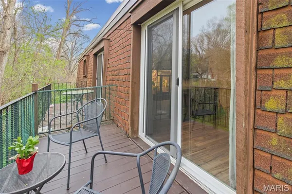 $165,000 | 13453 Coliseum Drive, Unit F, Chesterfield, MO 63017