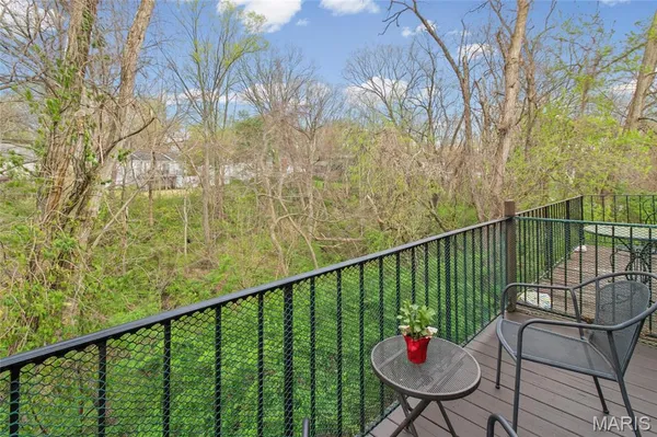 $165,000 | 13453 Coliseum Drive, Unit F, Chesterfield, MO 63017