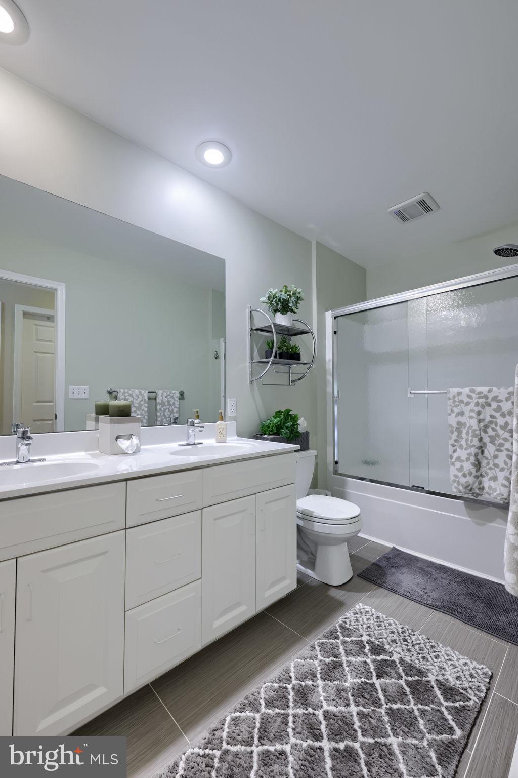 238 Heatherstone Way Lancaster, PA 17601 - Photo 71 of 141 2nd full bath
