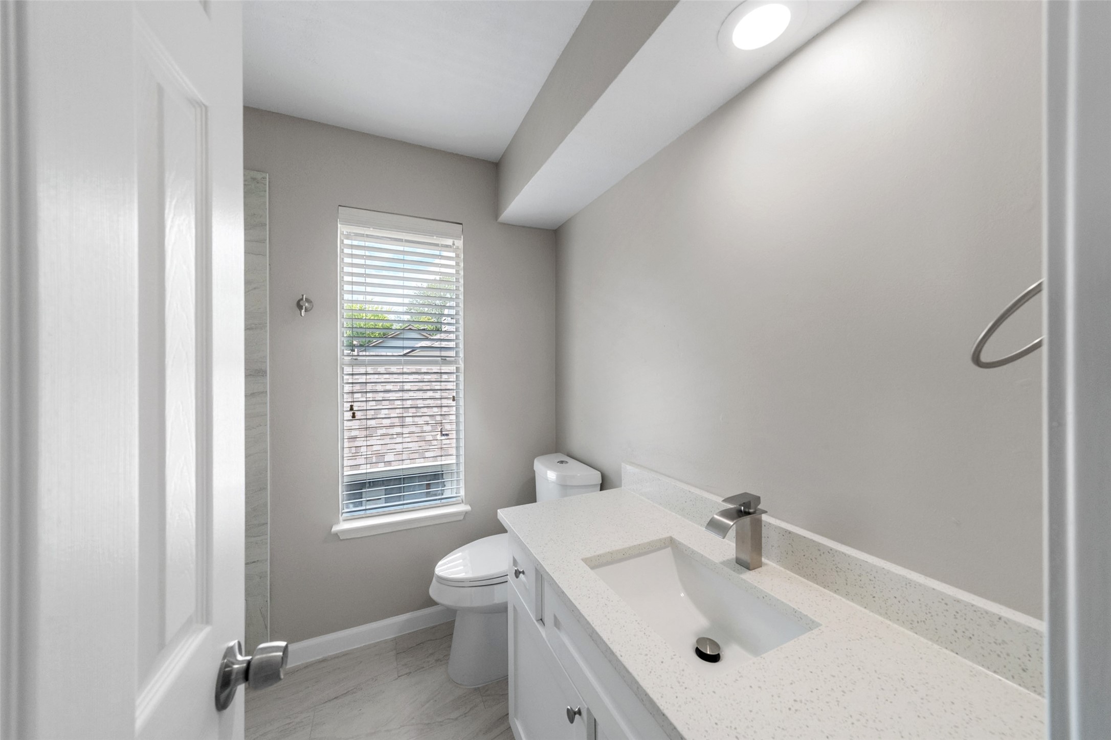 10402 Trading Post Drive Houston, TX 77064 - Photo 19 of 43 a bathroom with a sink toilet and tub
