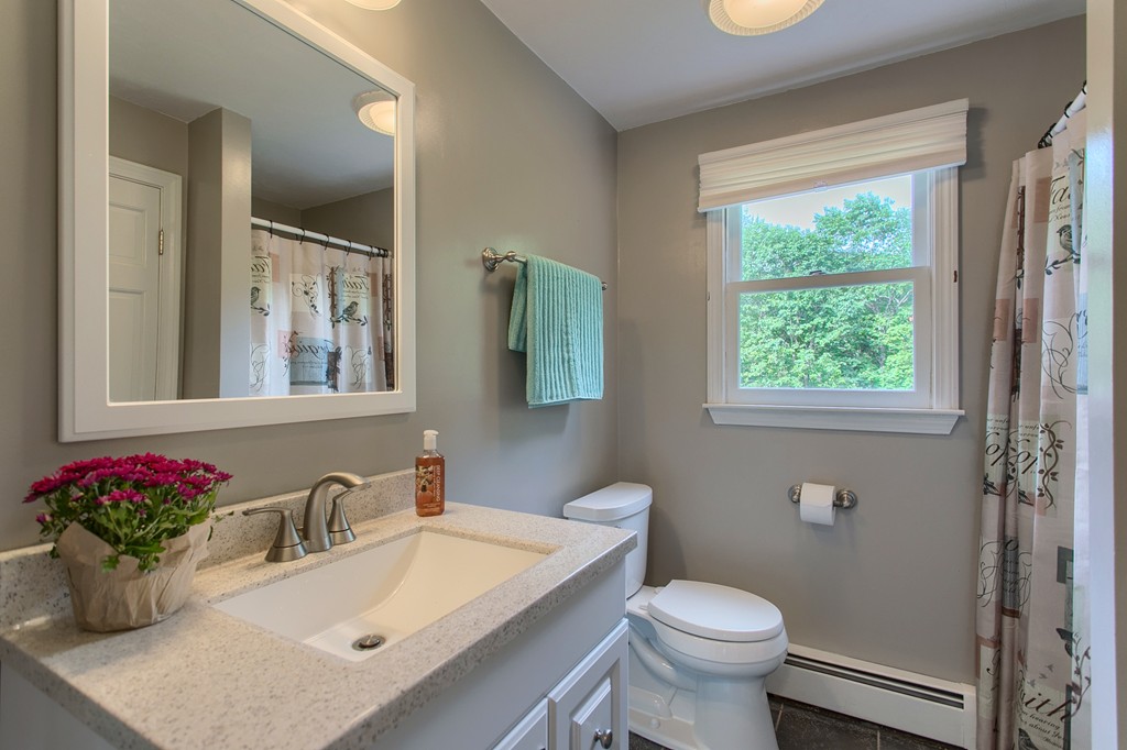 33 Streeter Road Hubbardston, MA 01452 - Photo 16 of 30 Gallery Image 16