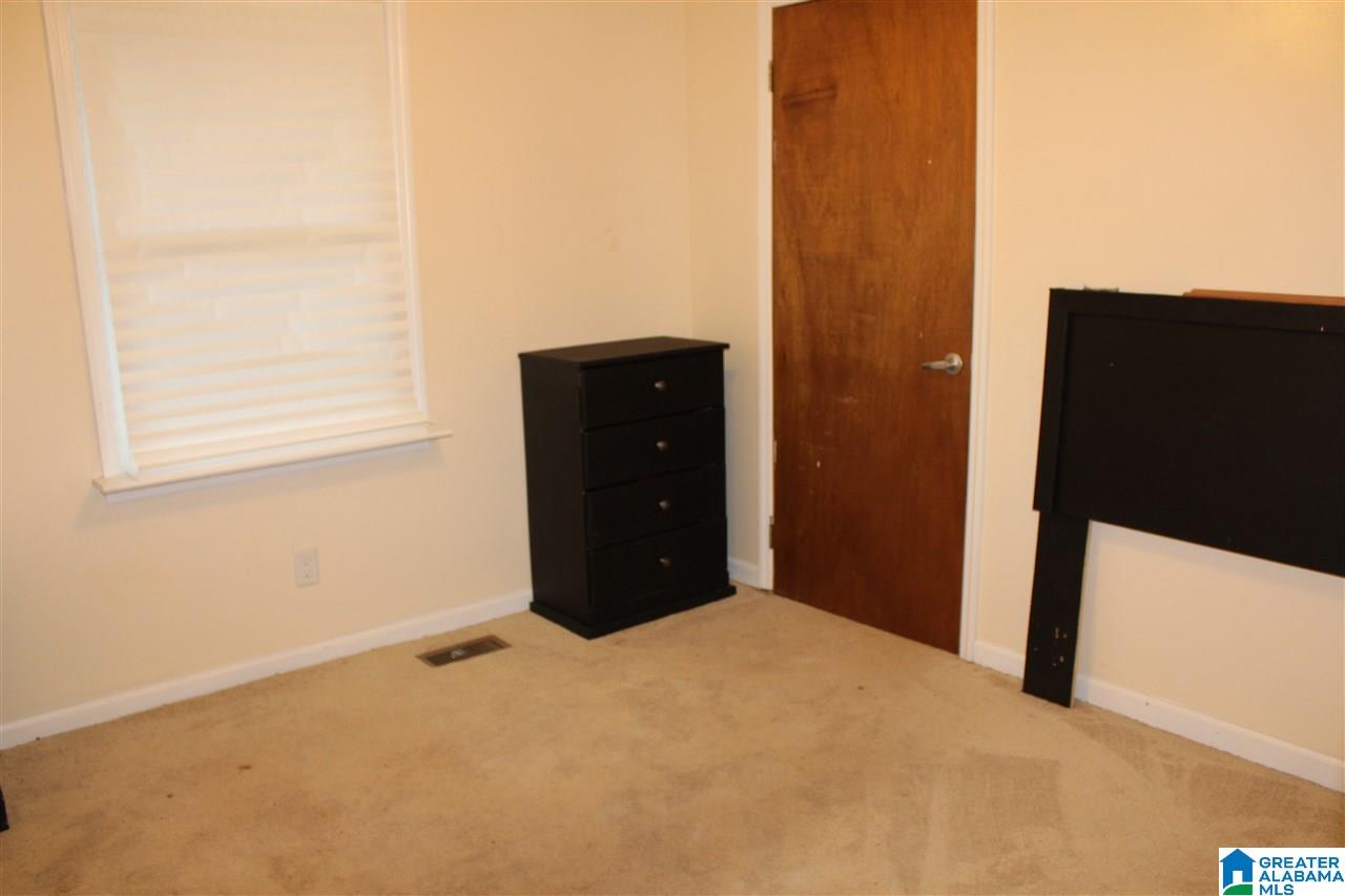 317 Adelaide Street Southwest Jacksonville, AL 36265 - Photo 16 of 28