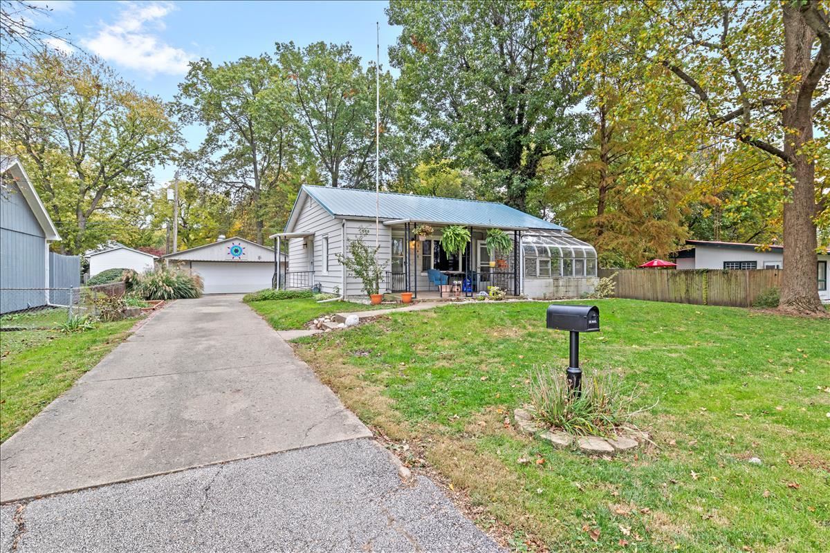 3348 South Spring Street Springfield, IL 62703 - Photo 2 of 21