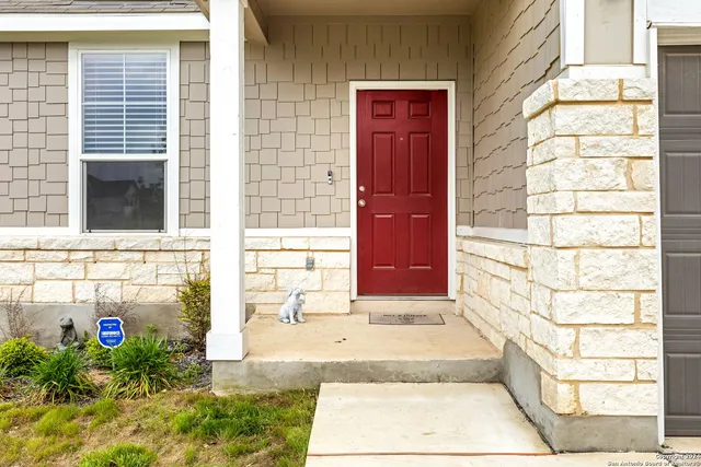 a view of a entryway door of the house
