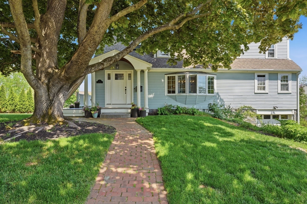 3 Talbot Road Hingham, MA 02043 - Photo 4 of 34 a front view of a house with a yard