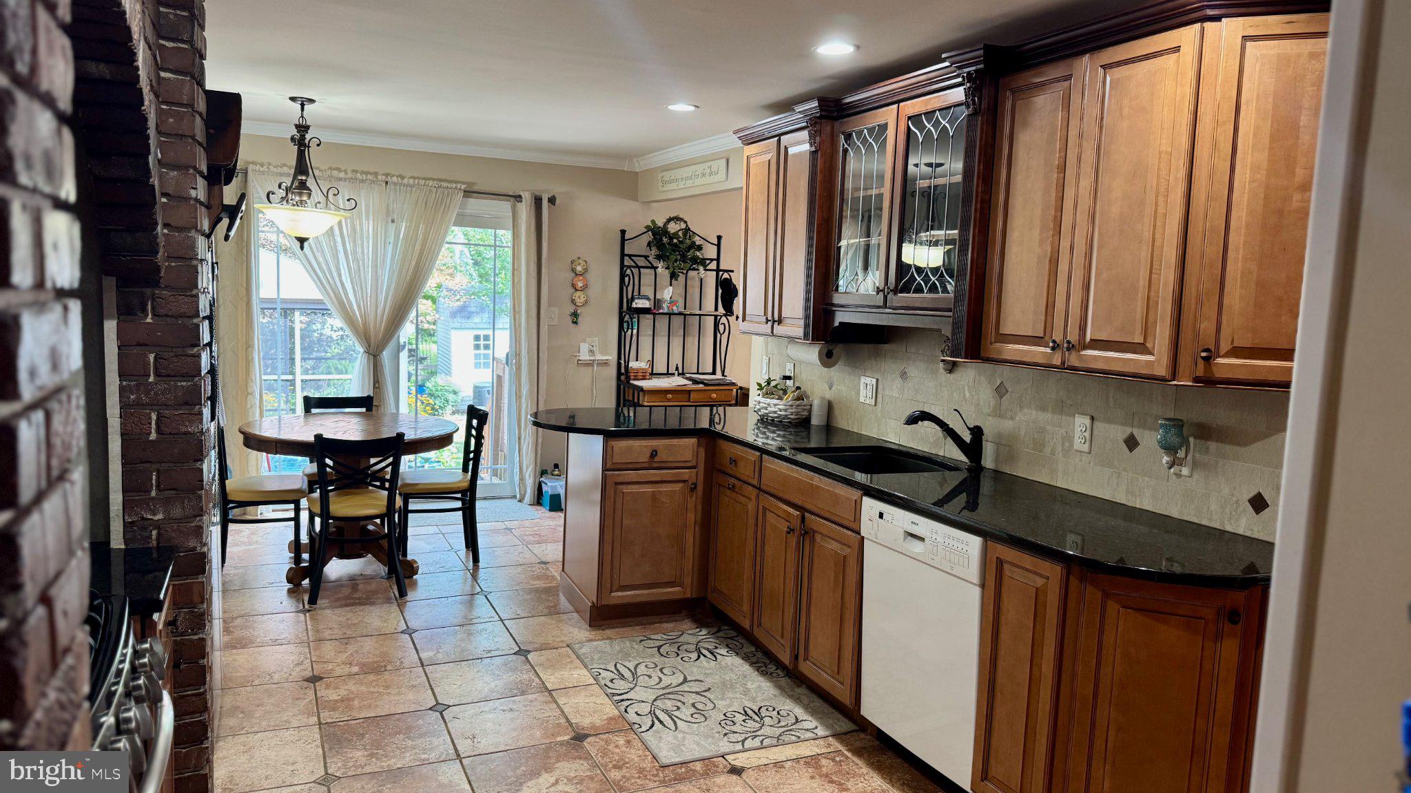349 Rettop Place Warminster, PA 18974 - Photo 2 of 21 Gallery Image 2