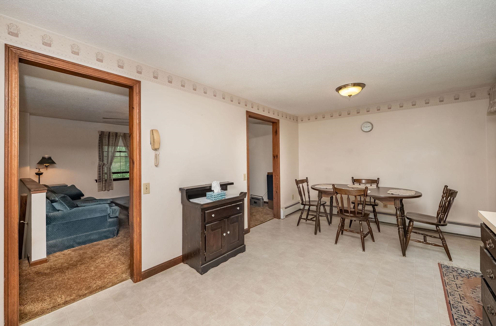 89 Oak Street Rochester, NH 03839 - Photo 6 of 34