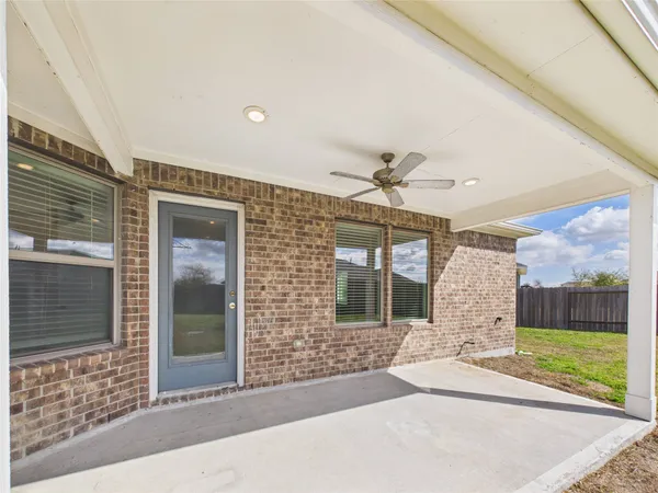 $2,300 | 2002 Brisa Lane, Mont Belvieu, TX 77523