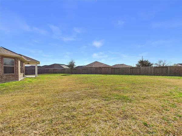 $2,300 | 2002 Brisa Lane, Mont Belvieu, TX 77523