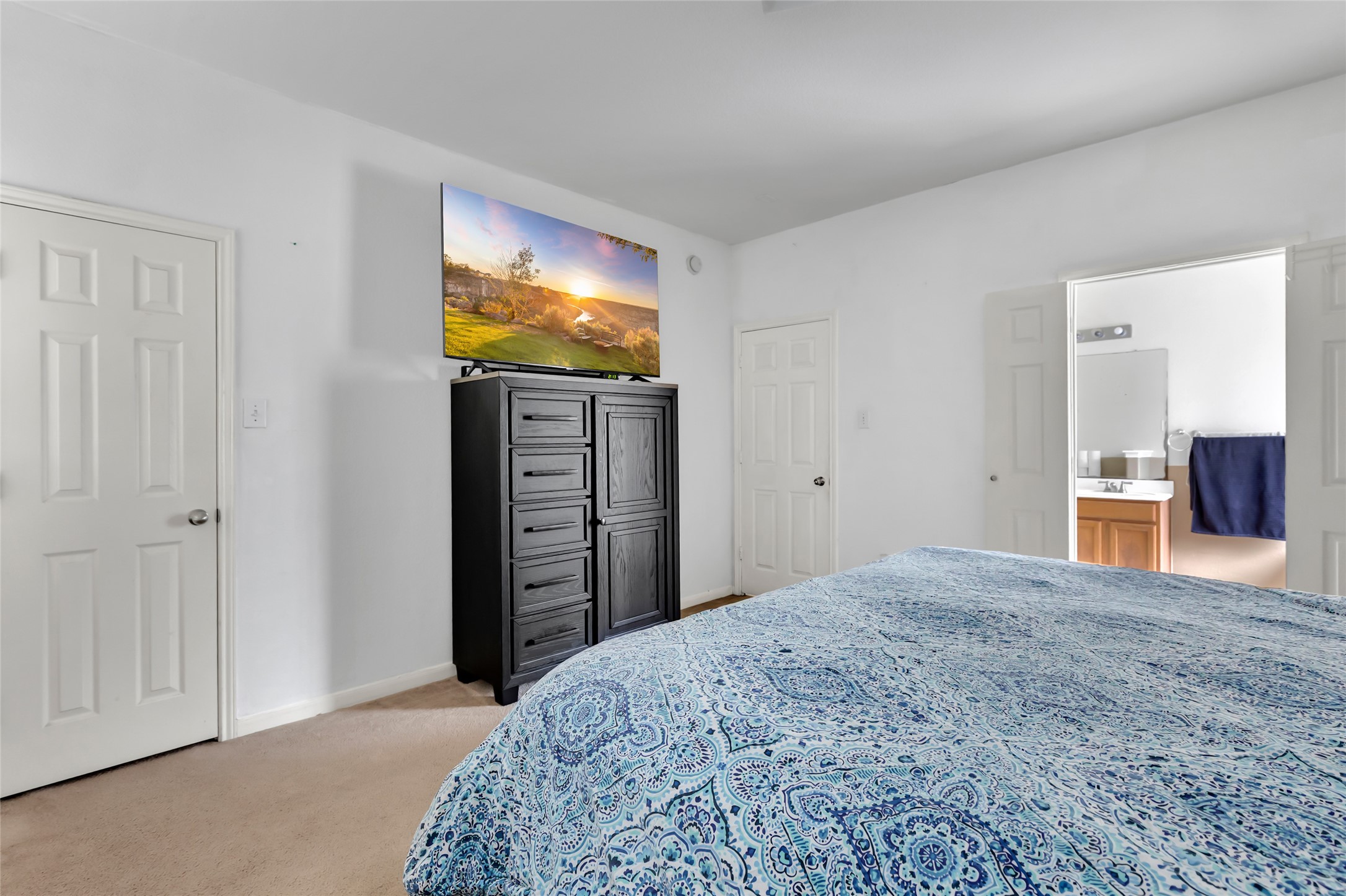 15835 Flagstone Walk Way Houston, TX 77049 - Photo 23 of 28 primary room