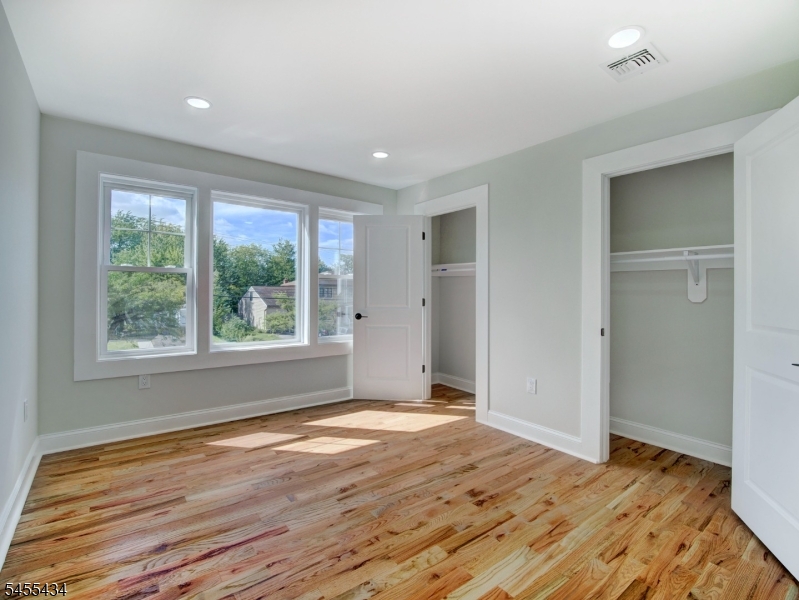 314 Madison Hill Road Clark, NJ 07066 - Photo 19 of 46 Gallery Image 19