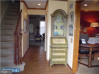 30 Jericho Road Holland, PA 18966 - Photo 2 of 12 Foyer