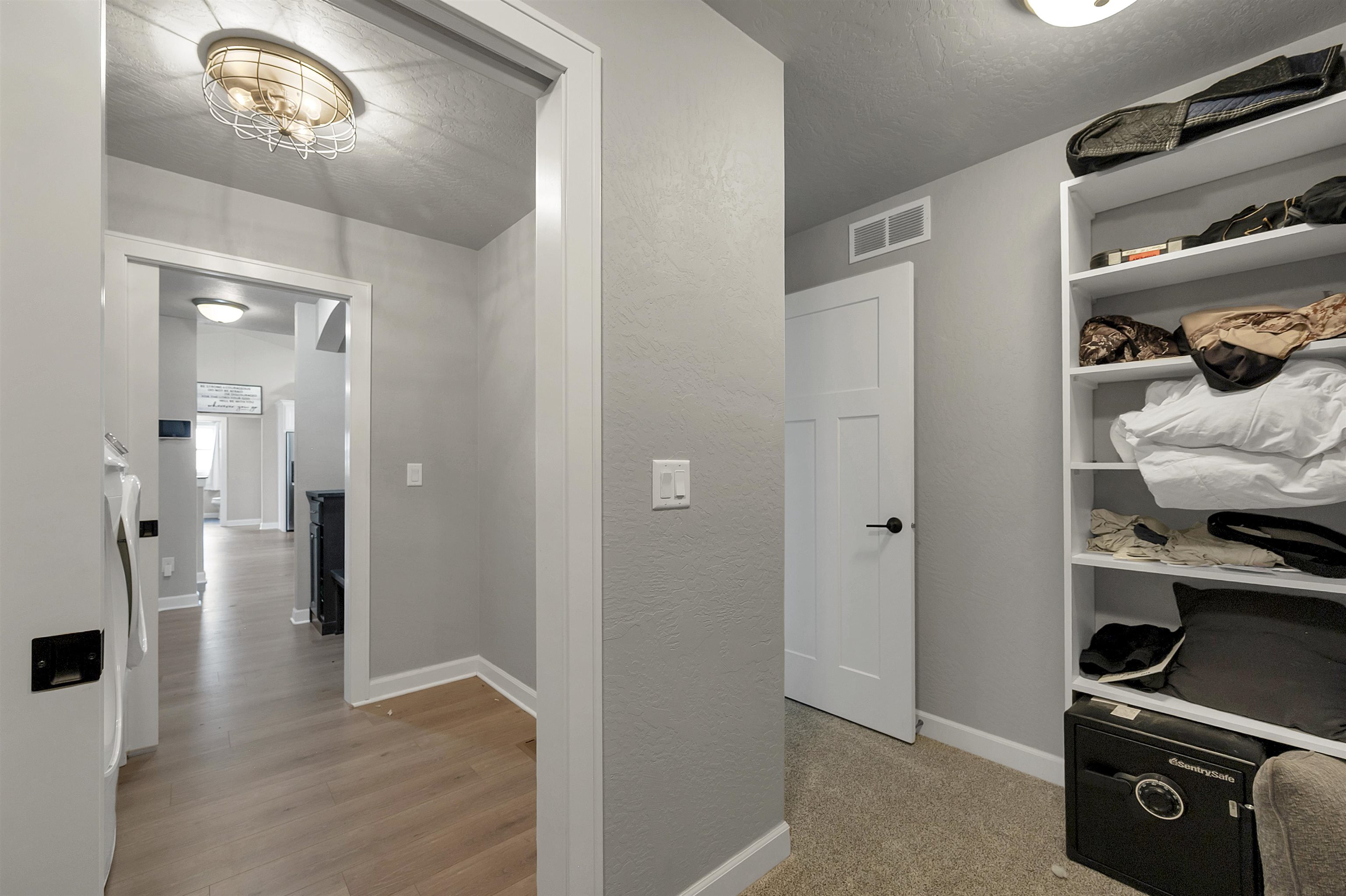 1756 Red Oak Street Green Bay, WI 54313 - Photo 26 of 51