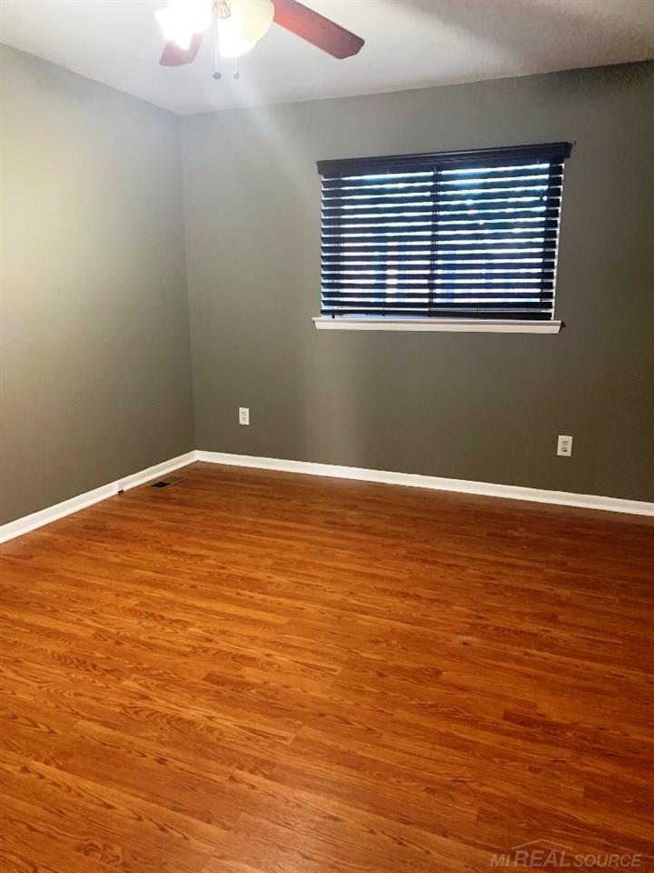 57371 Jewell Road Washington, MI 48094 - Photo 9 of 10 50001379-8.JPG