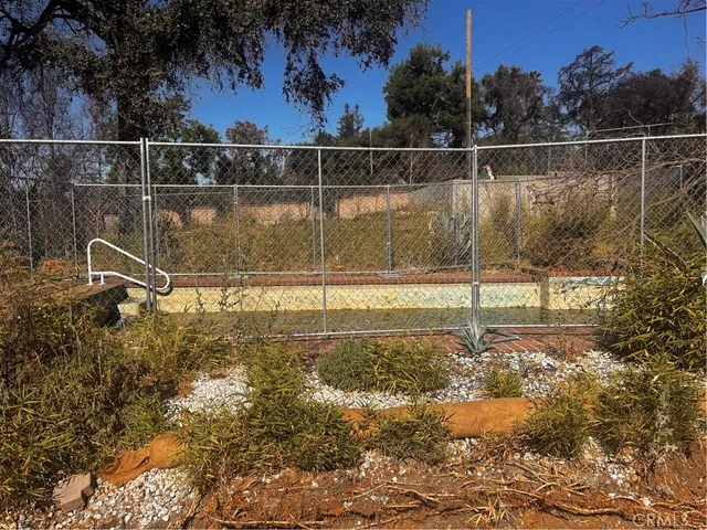 a view of a small yard