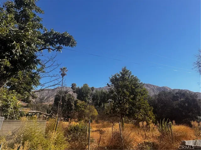 a view of a houses with a lake