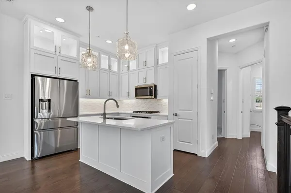 $3,500 | 2201 Southwick Drive, Lewisville, TX 75067