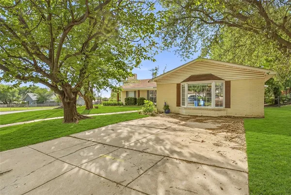 $360,000 | 151 Chestnut Street, Aledo, TX 76008