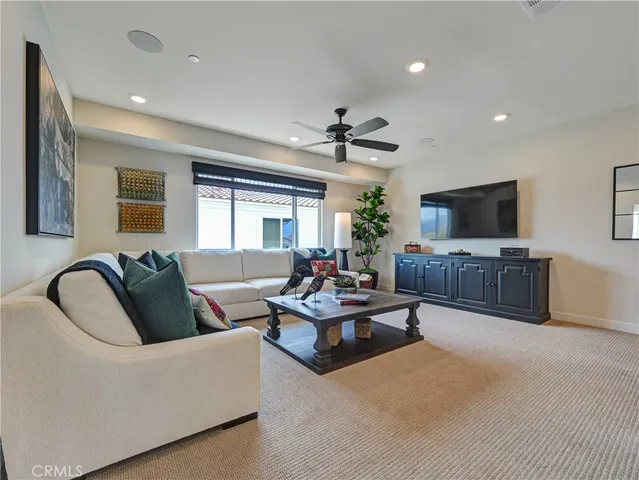 $726,015 | 17160 Kent Street, Hesperia, CA 92345