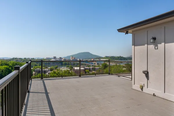 $985,000 | 294 Druid Lane, Chattanooga, TN 37405