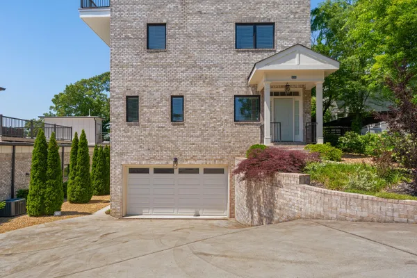 $985,000 | 294 Druid Lane, Chattanooga, TN 37405