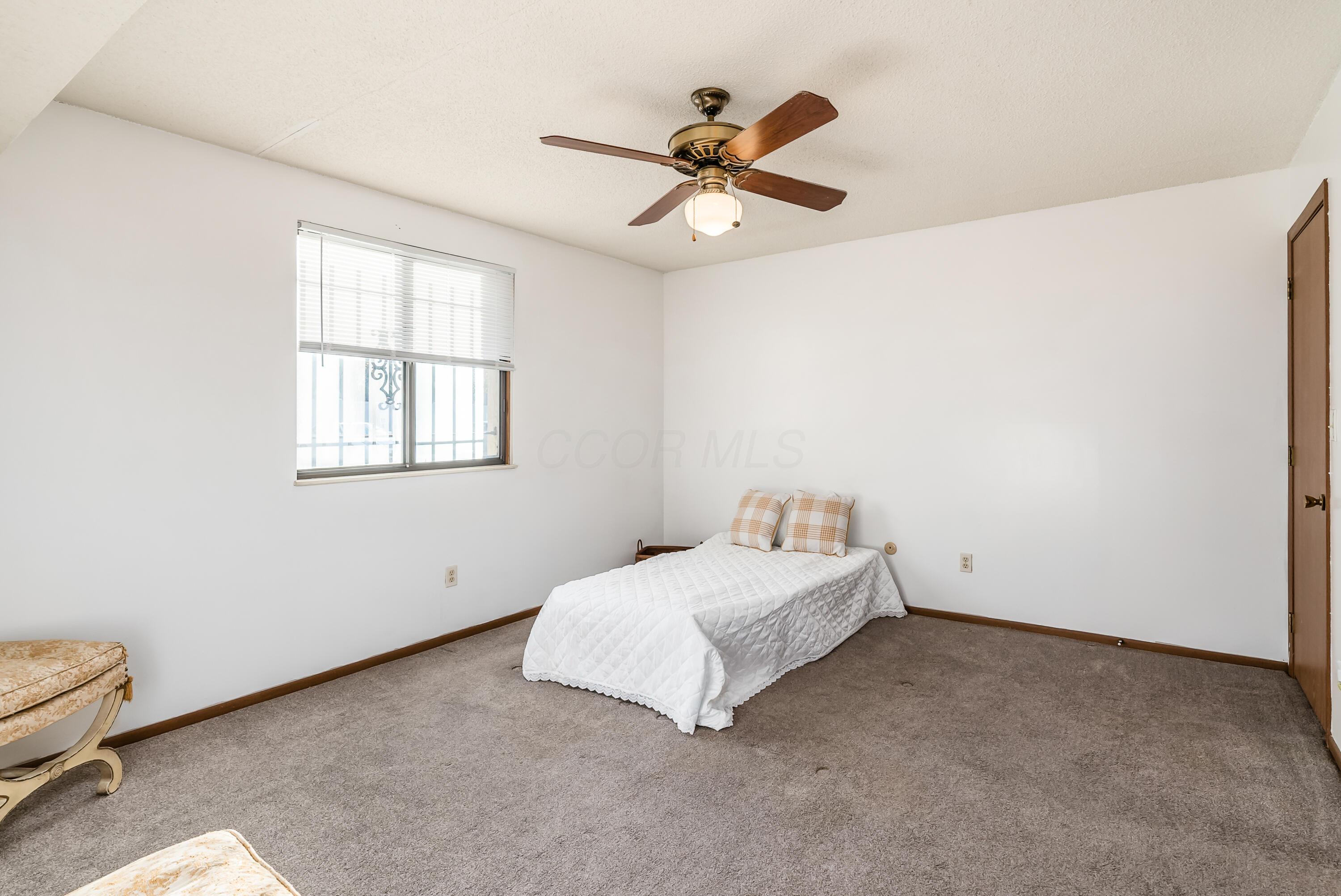 4141 Karl Road, Unit 101 Columbus, OH 43224 - Photo 15 of 39 R_4141_Karl_Rd_____0028