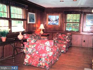 451 Barclay Road Bryn Mawr, PA 19010 - Photo 3 of 6 Gallery Image 3