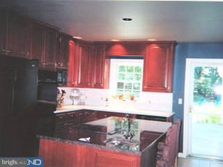 451 Barclay Road Bryn Mawr, PA 19010 - Photo 5 of 6 Gallery Image 5