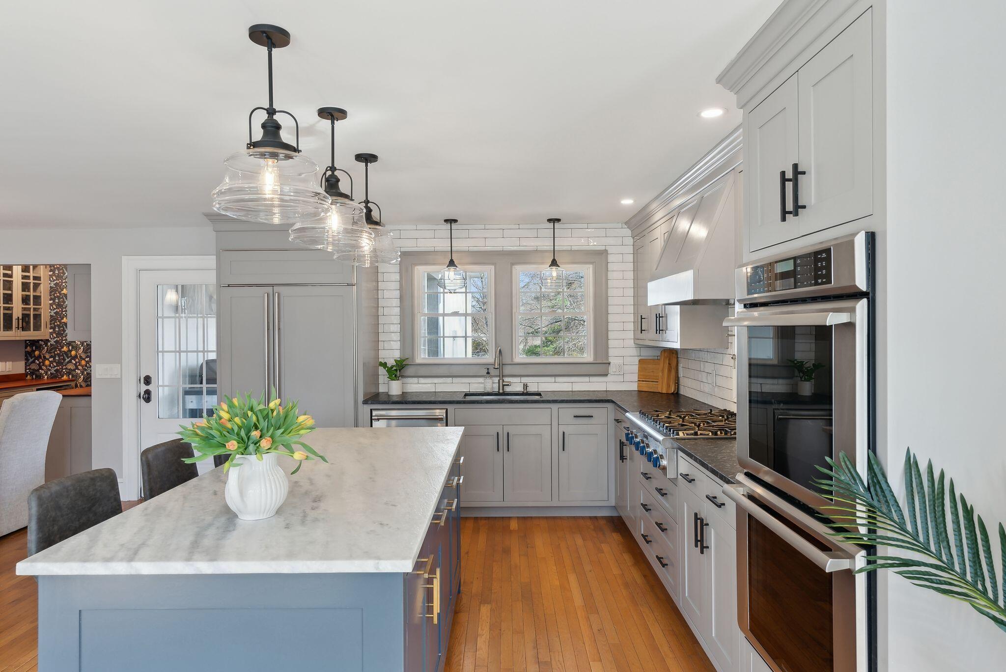 11 Cheverus Road Cape Elizabeth, ME 04107 - Photo 16 of 47 Kitchen
