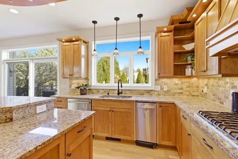 $975,000 | 901 Winding Way, Middleton, WI 53562